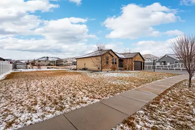 981 S Red Barn Dr, Santaquin, UT 84655 - Photo 4