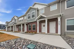 2758 E Riata Aly, Eagle Mountain, UT 84005 - Photo 2
