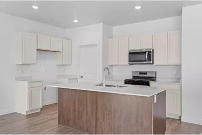 292 E Levengrove Dr #231, Lehi, UT 84048 - Photo 4