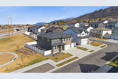 1285 E Grantham Way, Kaysville, UT 84037 - Photo 2