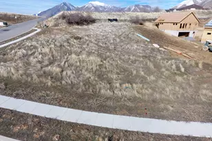 53 E Twin Holw Dr, Mapleton, UT 84664 - Photo 1