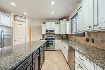 8026 S Cricket Ln W, West Jordan, UT 84081 - Photo 10