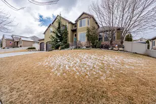 8026 S Cricket Ln W, West Jordan, UT 84081 - Photo 4