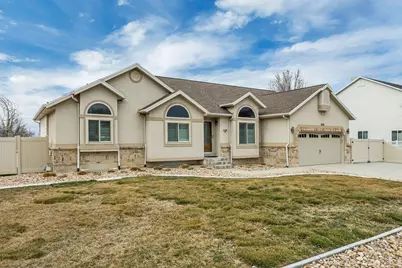 11134 S 465 E, Sandy, UT 84070 - Photo 2