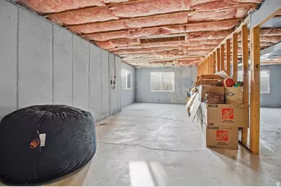 922 W 2100 S, Woods Cross, UT 84087 - Photo 16