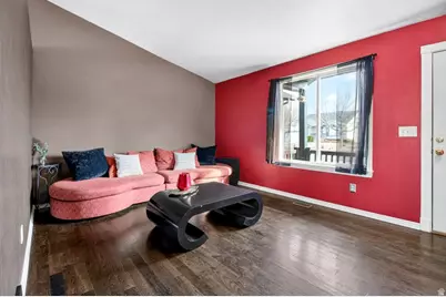 922 W 2100 S, Woods Cross, UT 84087 - Photo 4