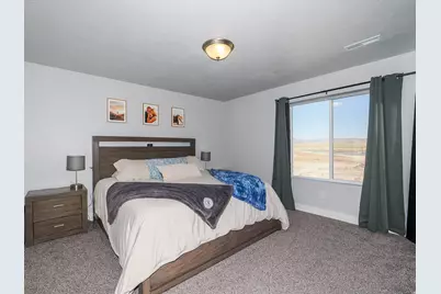 699 E Ryegrass Dr N, Eagle Mountain, UT 84005 - Photo 8