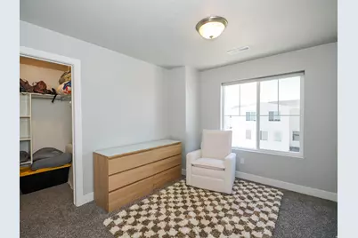 699 E Ryegrass Dr N, Eagle Mountain, UT 84005 - Photo 14