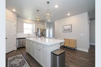 699 E Ryegrass Dr N, Eagle Mountain, UT 84005 - Photo 6