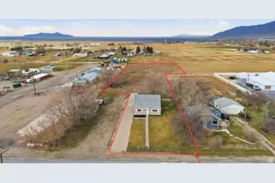 798 W Vine St, Tooele, UT 84074 - Photo 1