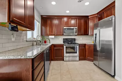 1643 N 2225 W, Clinton, UT 84015 - Photo 8