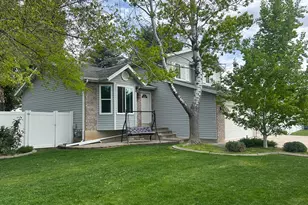1317 S 150 E, Kaysville, UT 84037 - Photo 2