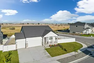 8537 N Tiffany Ln, Lake Point, UT 84074 - Photo 28