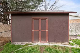 140 W 8710 S, Sandy, UT 84070 - Photo 28