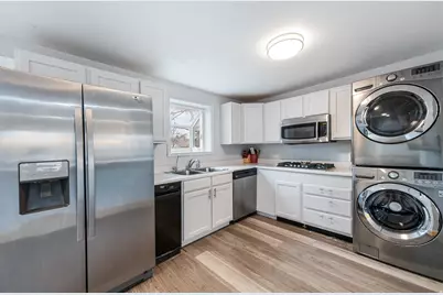 140 W 8710 S, Sandy, UT 84070 - Photo 8