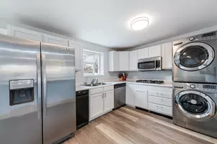 140 W 8710 S, Sandy, UT 84070 - Photo 8