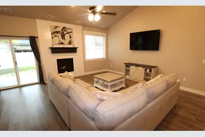 4418 S 850 W #14, Riverdale, UT 84405 - Photo 4