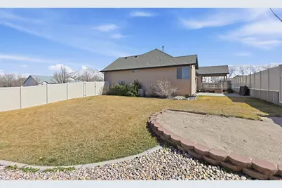 802 E 1120 N, Tooele, UT 84074 - Photo 44