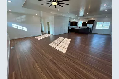 170 N 100 W, Centerfield, UT 84622 - Photo 6