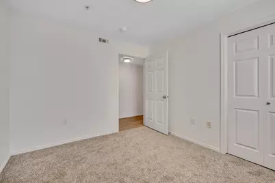 325 W 700 N #14, Salt Lake City, UT 84103 - Photo 14