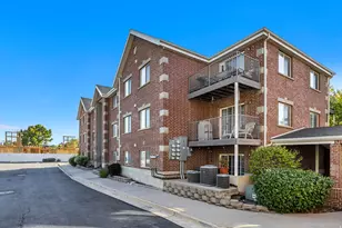 325 W 700 N, Salt Lake City, UT 84103 - Photo 20