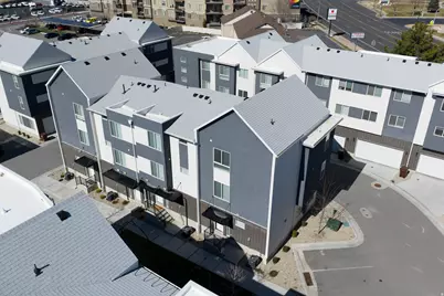 75 E Hamblin Ln #141, Clearfield, UT 84015 - Photo 4