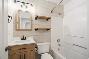 2303 E Hawthorne St, Saratoga Springs, UT 84043 - Photo 24