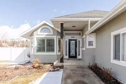 818 Summit Dr, Smithfield, UT 84335 - Photo 2