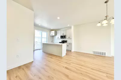 1658 N 1600 W, Layton, UT 84041 - Photo 4