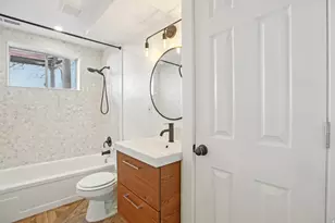 569 E Aloha Ln, Sandy, UT 84070 - Photo 12