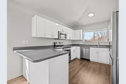64 W 600 S #C301, Springville, UT 84663 - Photo 8