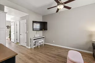 628 W Crk Blf Cv, Sandy, UT 84070 - Photo 8