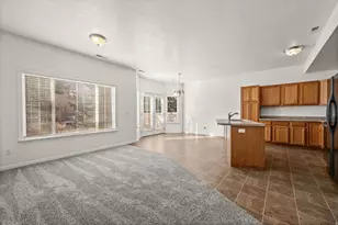 259 E Sunshine Dr, Saratoga Springs, UT 84045 - Photo 4