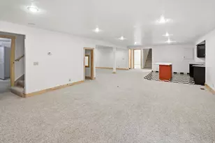 1335 E 2300 N, North Logan, UT 84341 - Photo 36