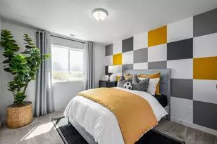 2103 E Chickadee Dr, Eagle Mountain, UT 84005 - Photo 8