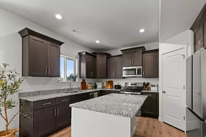 740 N 175 E, Harrisville, UT 84404 - Photo 4