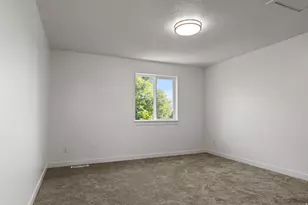 740 N 175 E, Harrisville, UT 84404 - Photo 28
