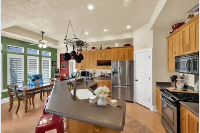 136 N 700 W, Kaysville, UT 84037 - Photo 10
