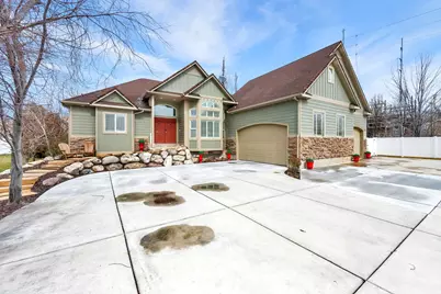136 N 700 W, Kaysville, UT 84037 - Photo 2