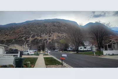 986 E 1200 N, Ogden, UT 84404 - Photo 28