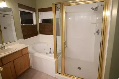 986 E 1200 N, Ogden, UT 84404 - Photo 8