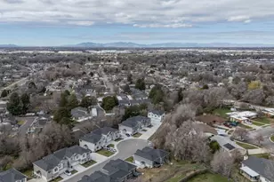 598 Plum Ln, Ogden, UT 84404 - Photo 26