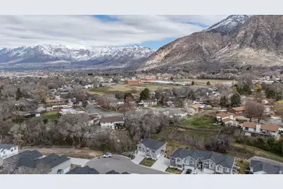 598 Plum Ln, Ogden, UT 84404 - Photo 24