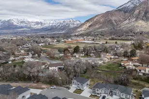 598 Plum Ln, Ogden, UT 84404 - Photo 24