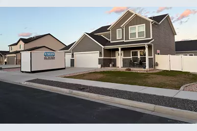 1007 S 4200 W, West Point, UT 84015 - Photo 2