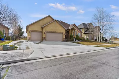 3645 W Augusta Dr, Syracuse, UT 84075 - Photo 2