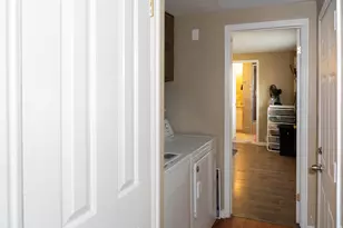 680 N Main St Trlr E-11, Kaysville, UT 84037 - Photo 12