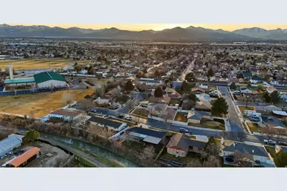 6869 S Larabrook Way W, West Jordan, UT 84084 - Photo 36