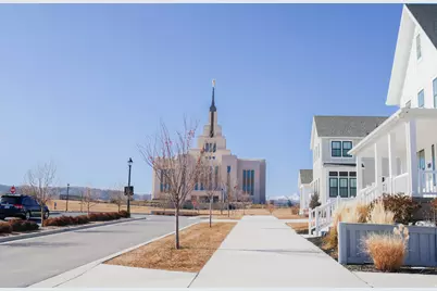 588 W Founders Blvd, Saratoga Springs, UT 84045 - Photo 38