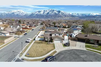 12241 S Paulson Cir W, Riverton, UT 84065 - Photo 34